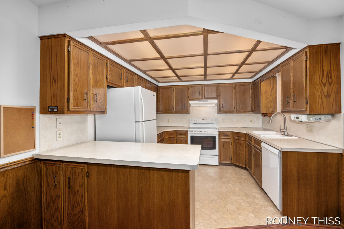 1908 Elizabeth Lane Jenison, MI 49428 - Photo 8 of 20 1908-Elizabeth_008