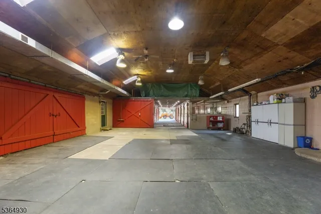 a view of a storage & utility room
