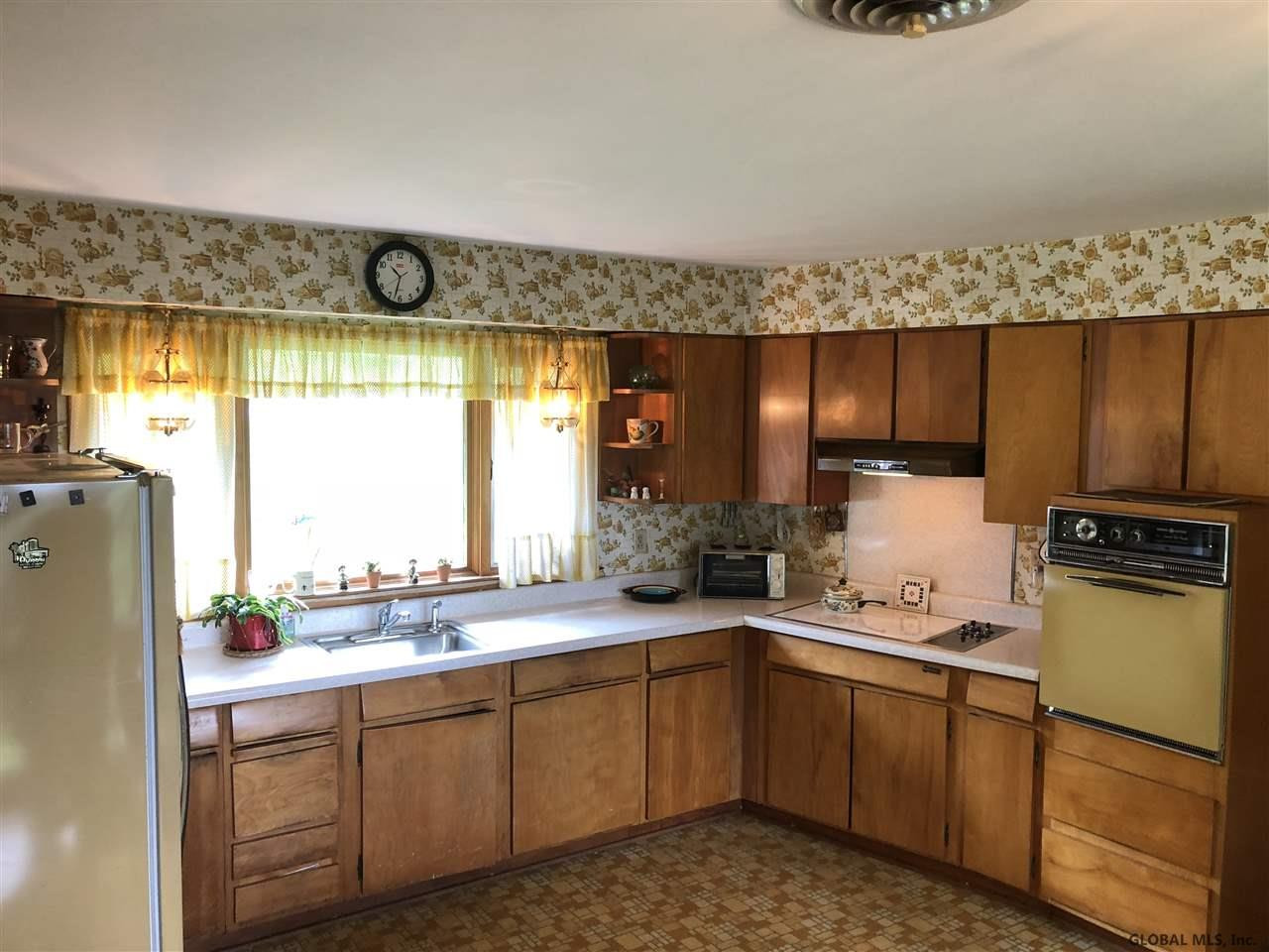 206 Forts Ferry Road Colonie, NY 12110 - Photo 7 of 34 Photo 7