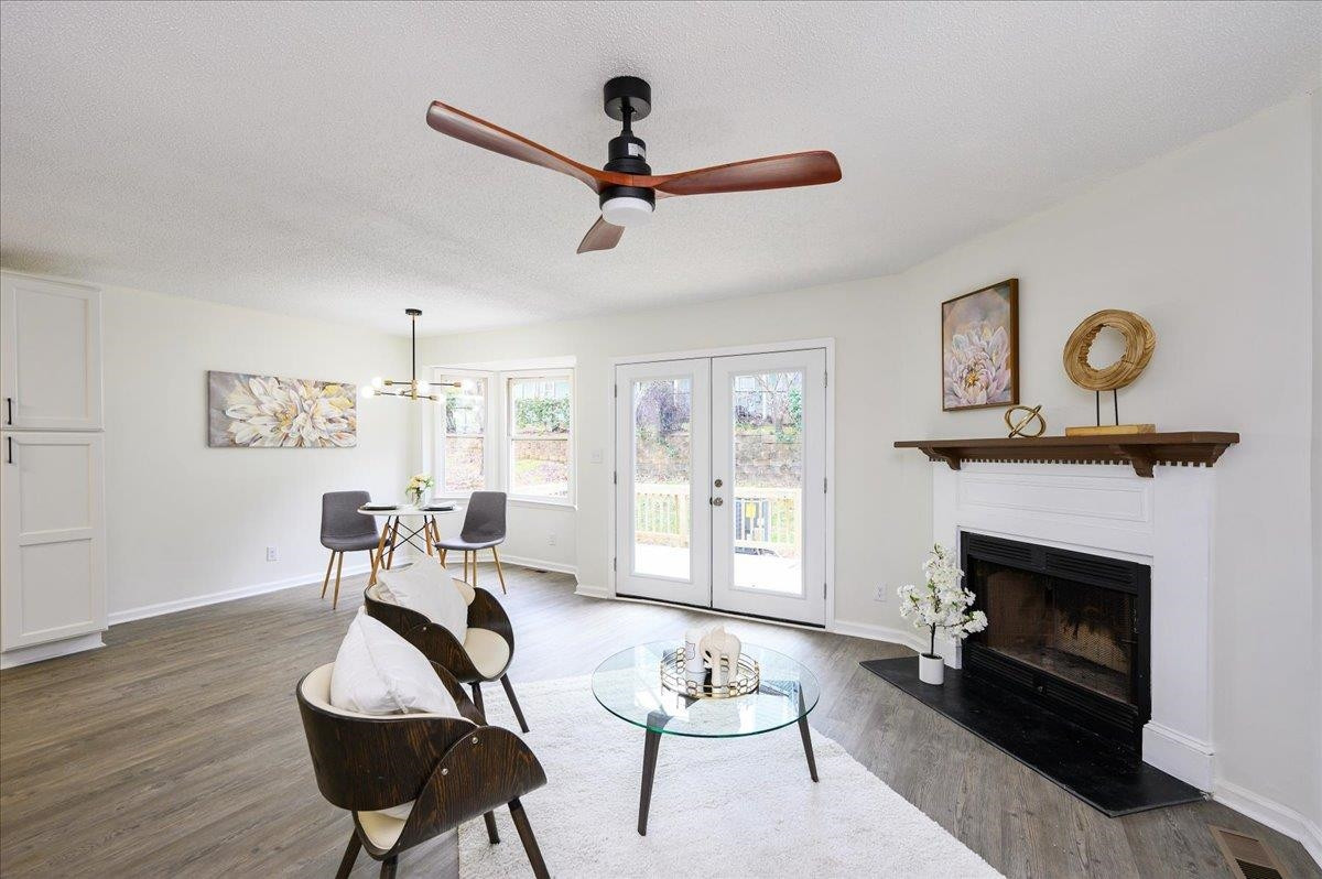 456 Oak Run Drive Raleigh, NC 27606 - Photo 8 of 23 Photo 8