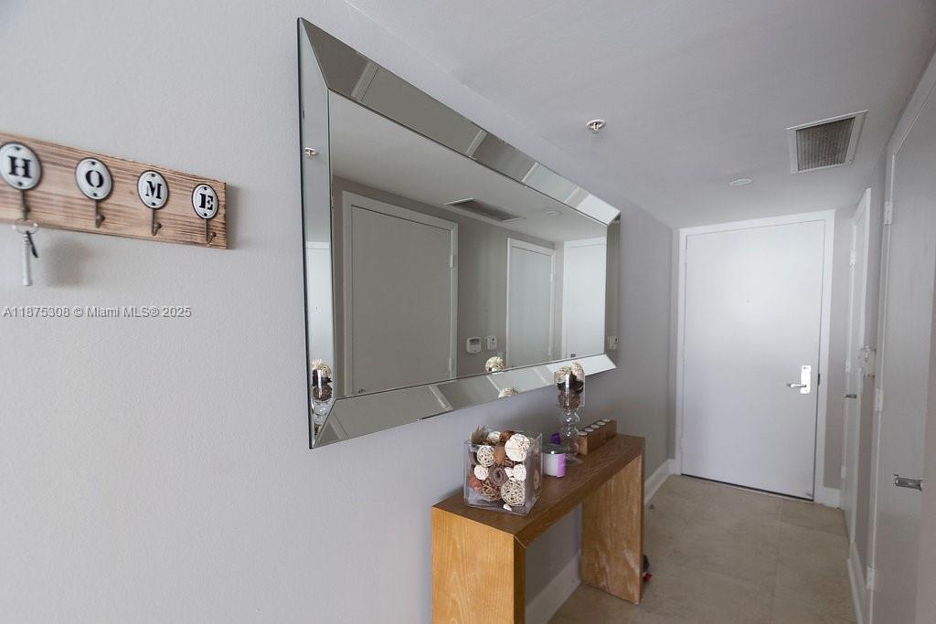 41 Southeast 5th Street, Unit 1604 Miami, FL 33131 - Photo 4 of 28