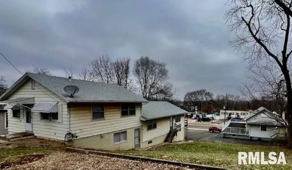 $289,900 | 5807 South Adams Street, Bartonville, IL 61607