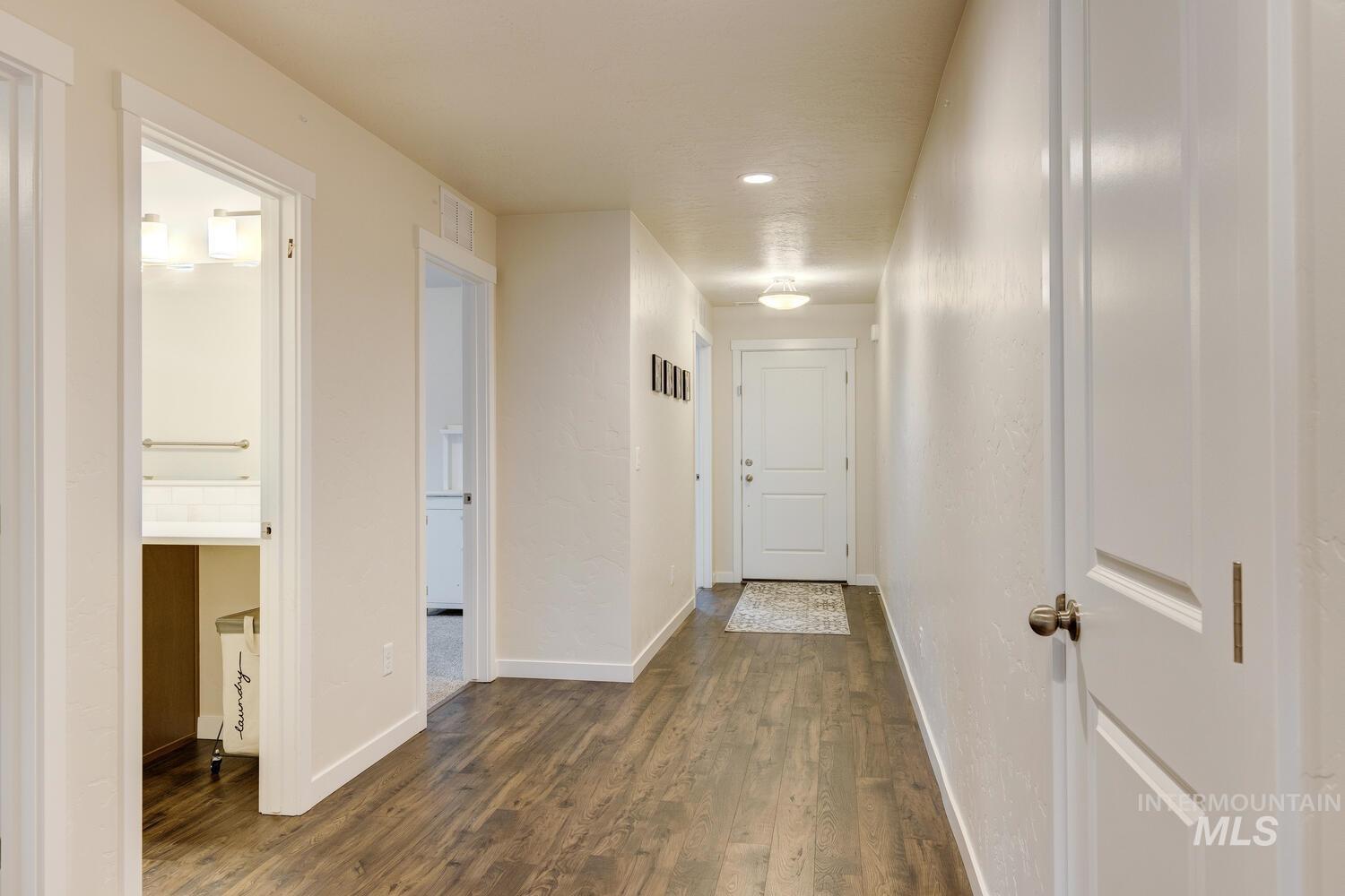 12445 Shadow River Street Caldwell, ID 83607 - Photo 2 of 37