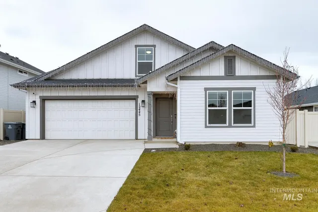 $448,990 | 12445 Shadow River Street, Caldwell, ID 83607