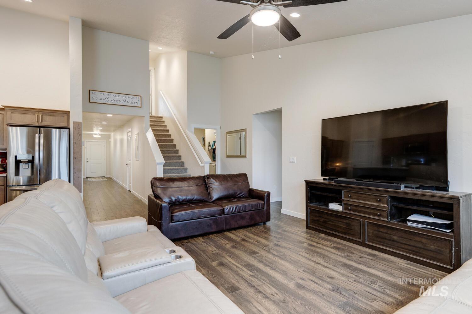 12445 Shadow River Street Caldwell, ID 83607 - Photo 6 of 37