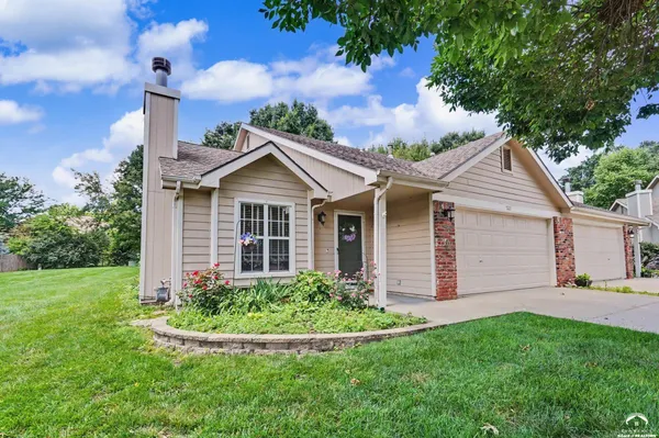 $249,900 | 5221 Congressional Place, Lawrence, KS 66049