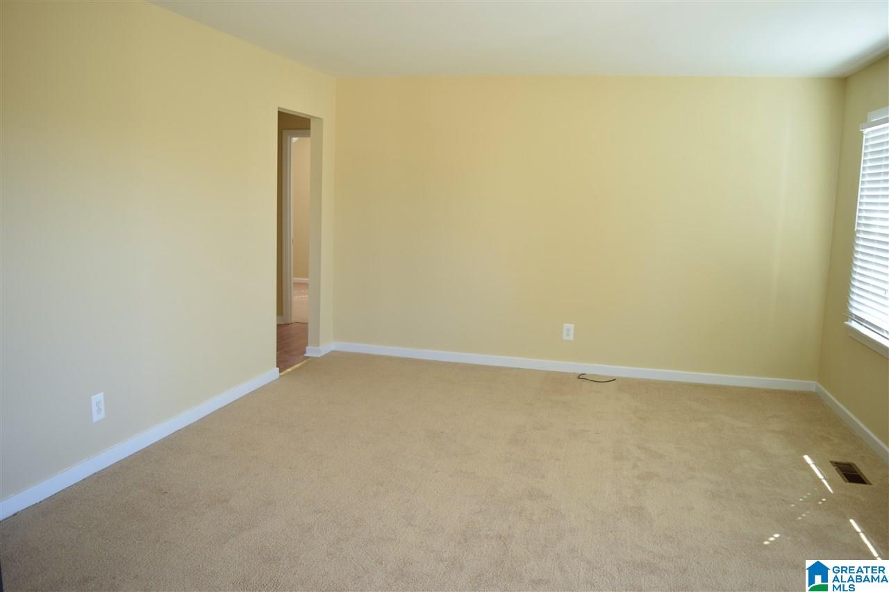 2707 8th Street Northeast Birmingham, AL 35215 - Photo 3 of 20