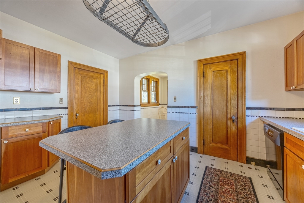 1793 Northampton Street Holyoke, MA 01040 - Photo 29 of 39