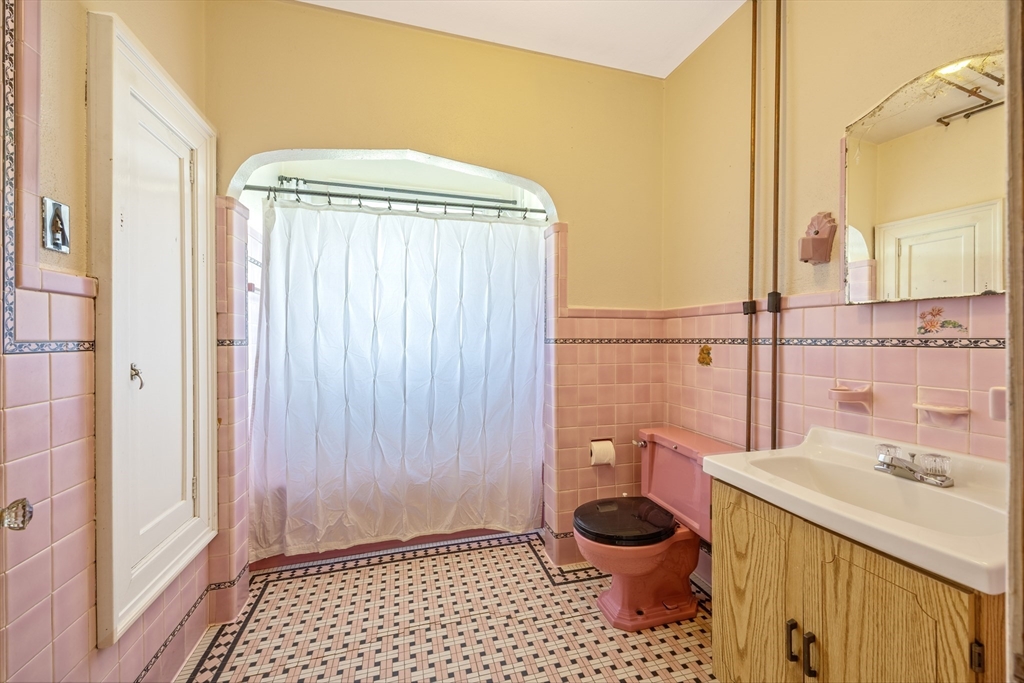 1793 Northampton Street Holyoke, MA 01040 - Photo 39 of 39