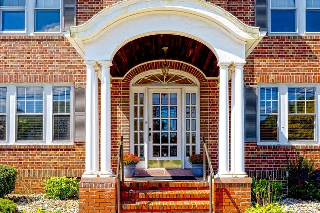 $539,900 | 1793 Northampton Street, Holyoke, MA 01040