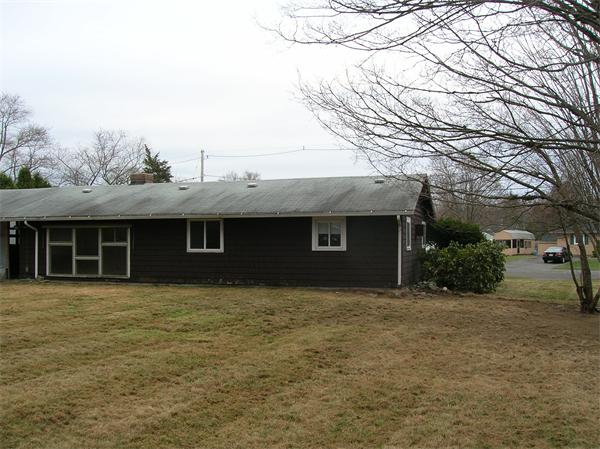 24 Curwen Road Peabody, MA 01960 - Photo 11 of 13 Gallery Image 11