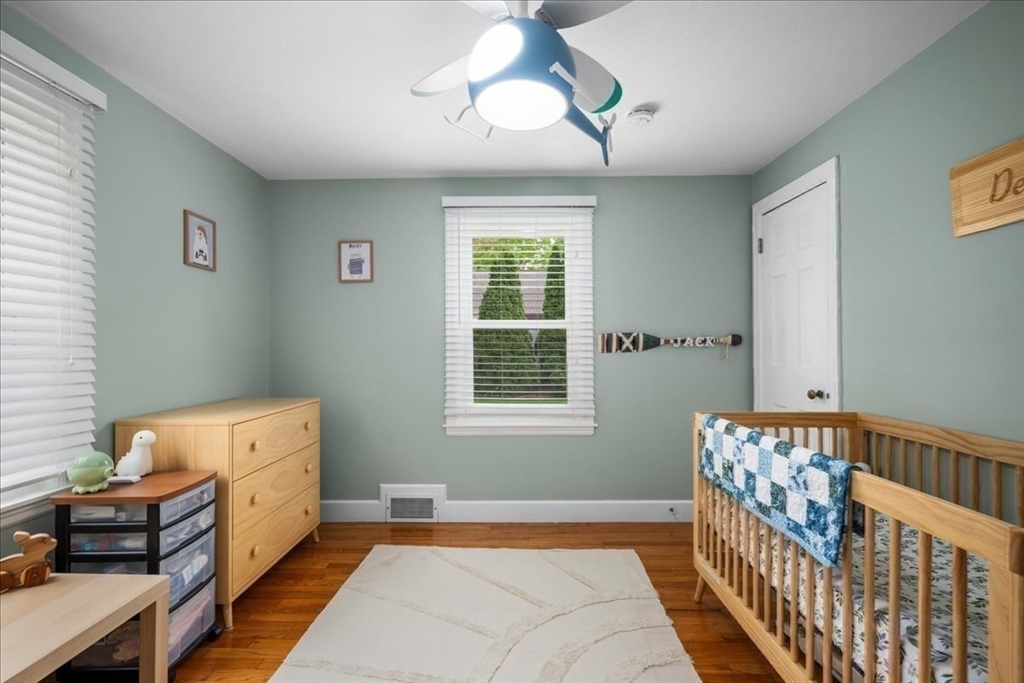 89 Weymouth Street Springfield, MA 01108 - Photo 18 of 28