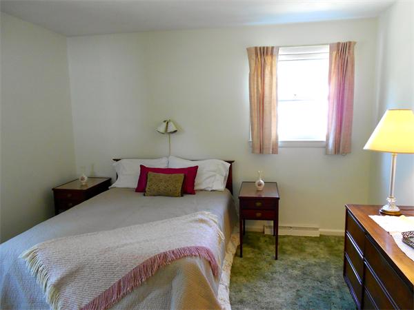 39 Hillview Road Holyoke, MA 01040 - Photo 8 of 8