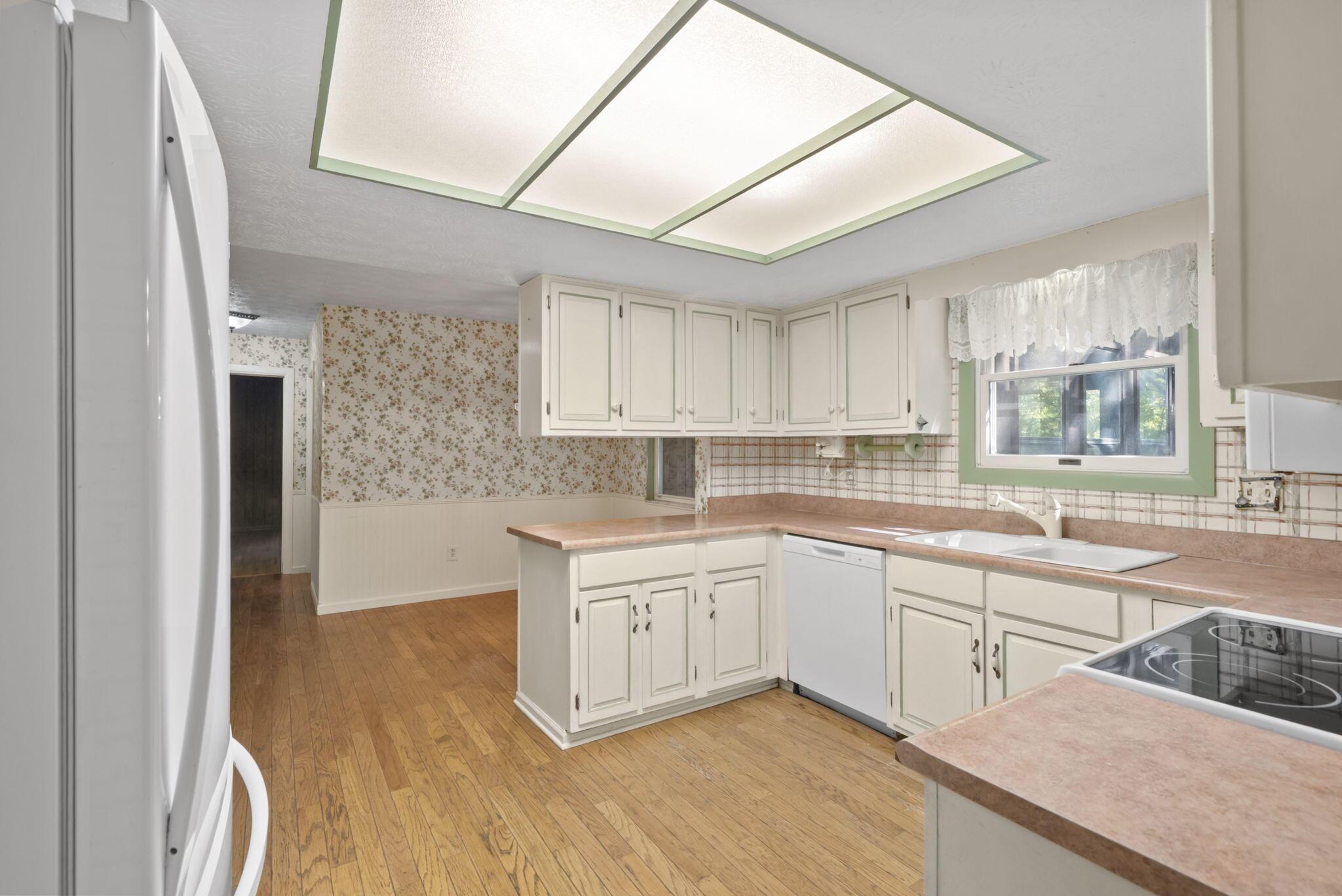 6624 Lisa Marie Road Columbus, OH 43229 - Photo 13 of 69 13