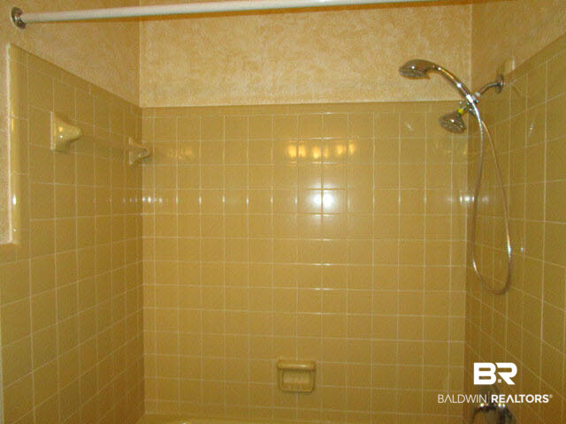 8010 Domain Street Mobile, AL 36619 - Photo 13 of 20