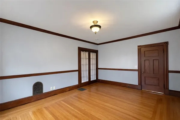 $2,000 | 739 Rock Street, Unit 1, Fall River, MA 02720