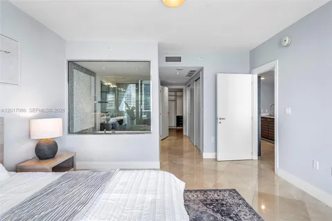 $8,200 | 200 Biscayne Blvd Way, Unit 4308, Miami, FL 33131