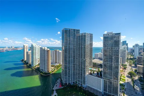 $8,200 | 200 Biscayne Blvd Way, Unit 4308, Miami, FL 33131