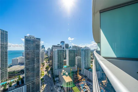 $8,200 | 200 Biscayne Blvd Way, Unit 4308, Miami, FL 33131