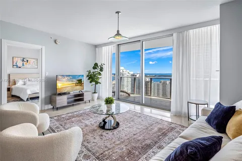 $8,200 | 200 Biscayne Blvd Way, Unit 4308, Miami, FL 33131