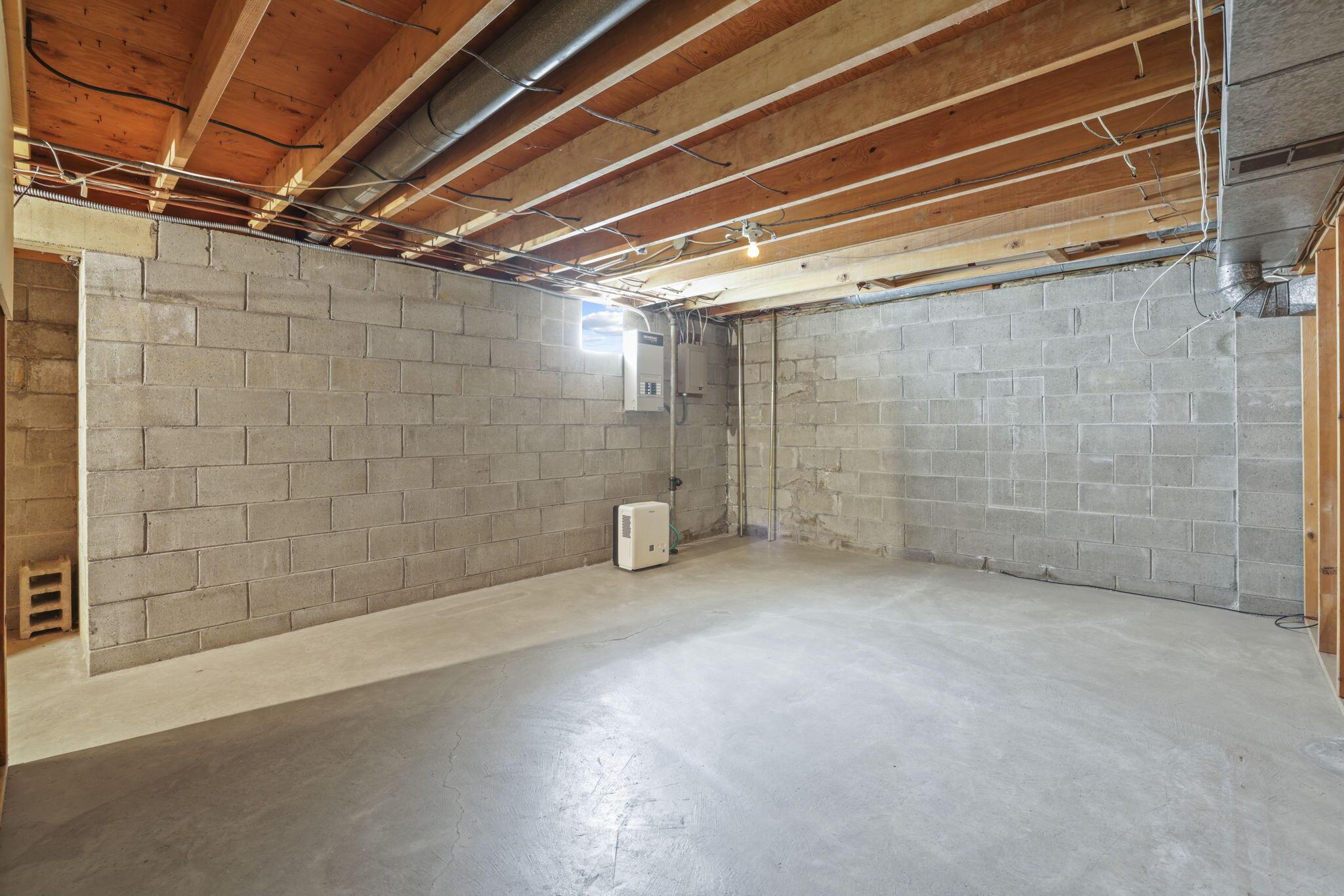 702 Sherwick Road Newark, OH 43055 - Photo 33 of 54 Basement