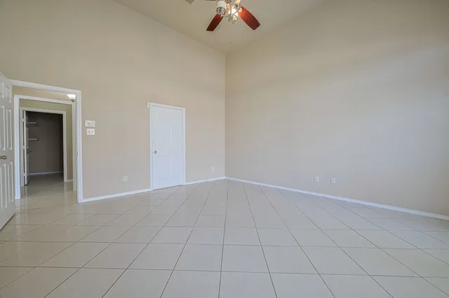 $2,700 | 2206 Grand Shore Court, Pearland, TX 77584