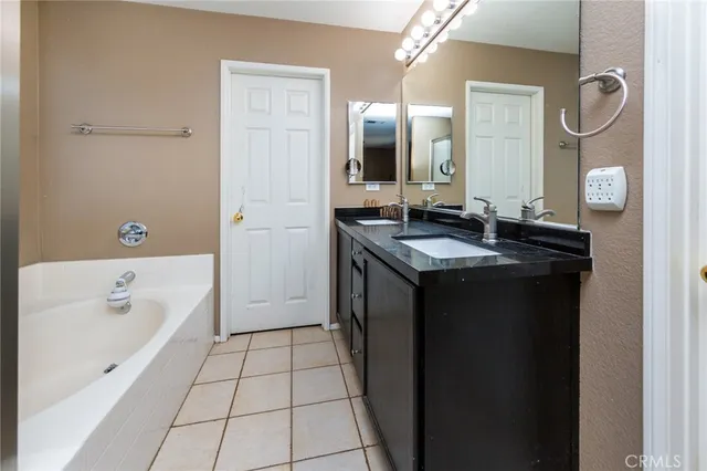 $888,000 | 28327 Gibraltar Lane, Castaic, CA 91384