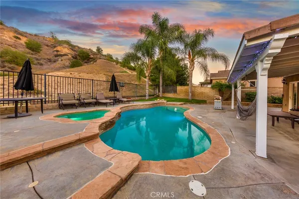 $888,000 | 28327 Gibraltar Lane, Castaic, CA 91384