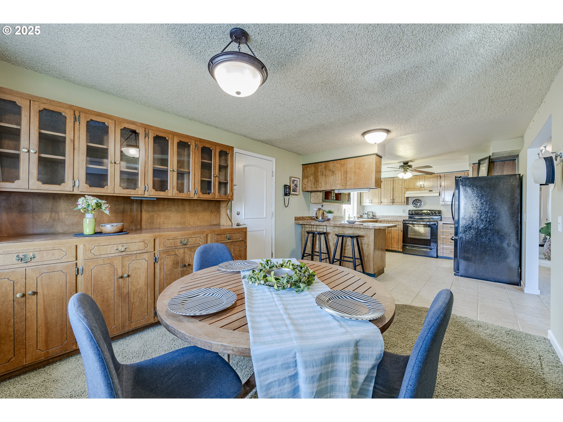 548 16th Street Springfield, OR 97477 - Photo 13 of 34