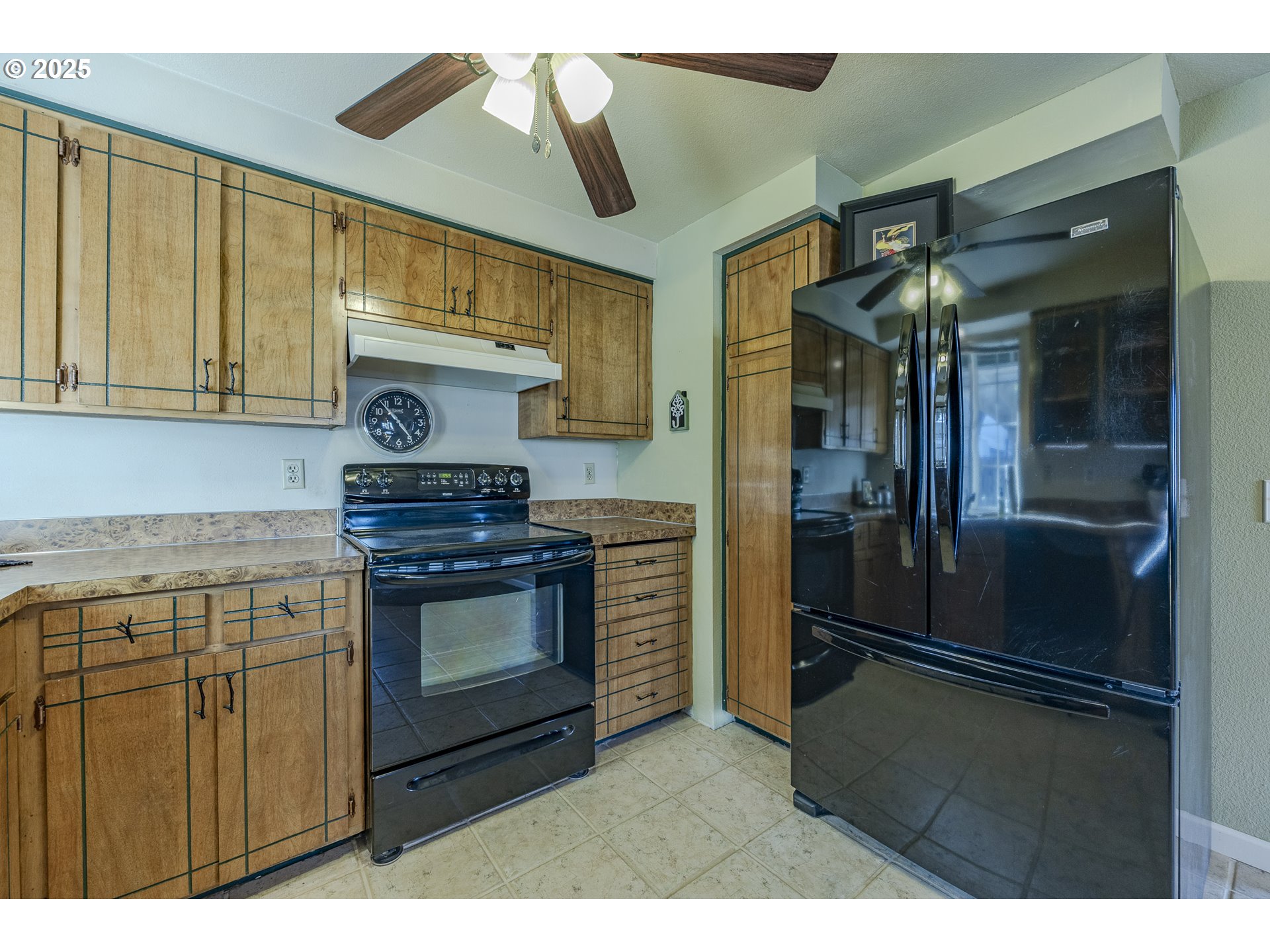 548 16th Street Springfield, OR 97477 - Photo 17 of 34