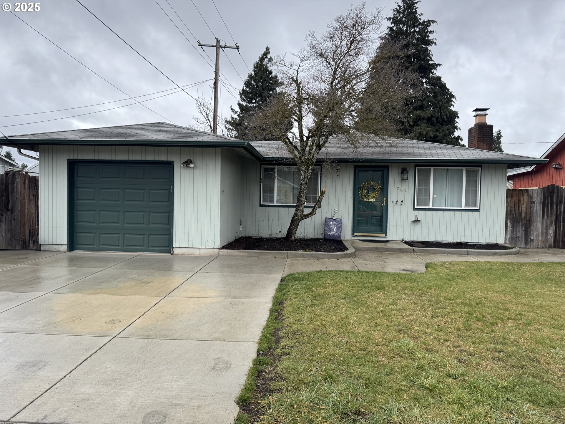 548 16th Street Springfield, OR 97477 - Photo 2 of 34