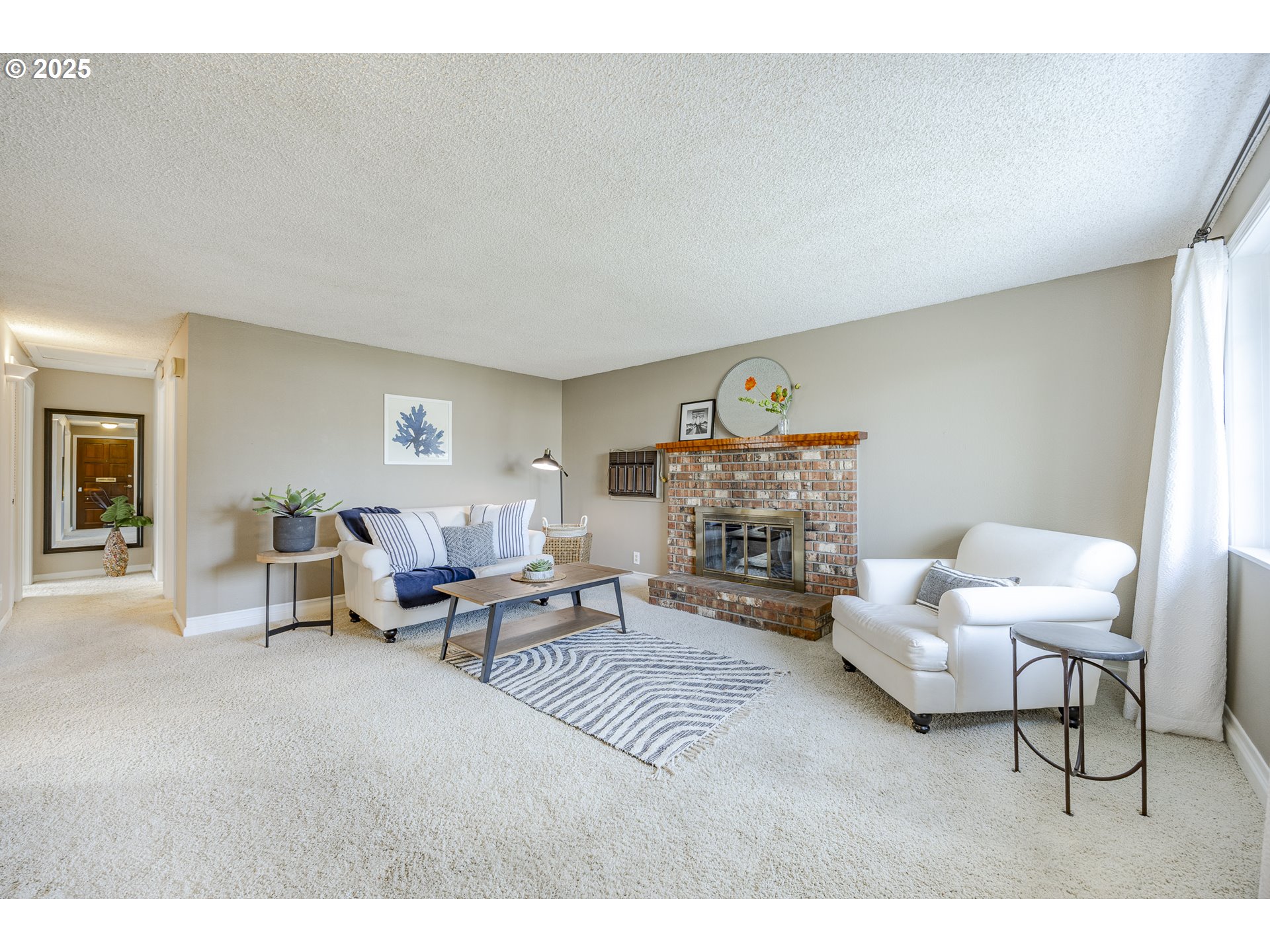 548 16th Street Springfield, OR 97477 - Photo 5 of 34