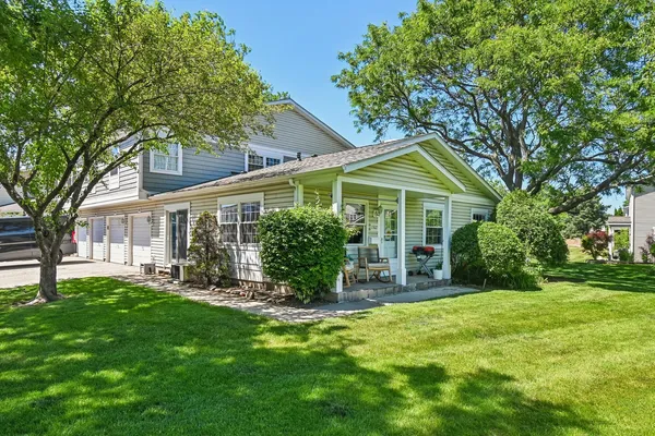 $235,000 | 1302 Fall Court, Wheeling, IL 60090