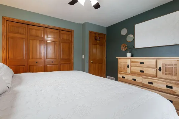 $459,900 | 45325 Forest Boulevard, Harris, MN 55032