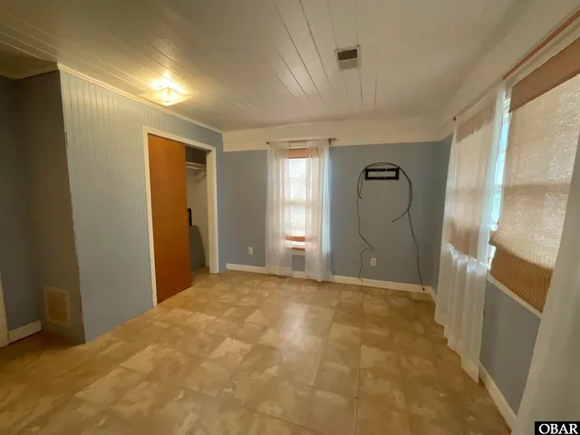 $325,000 | 139 Airport Road, Manteo, NC 27954