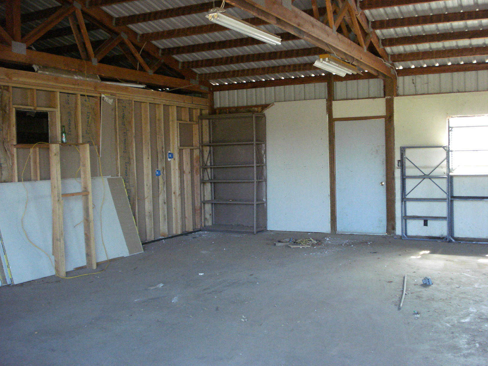 15335 Cloverdale Road Anderson, CA 96007 - Photo 23 of 34 Shop