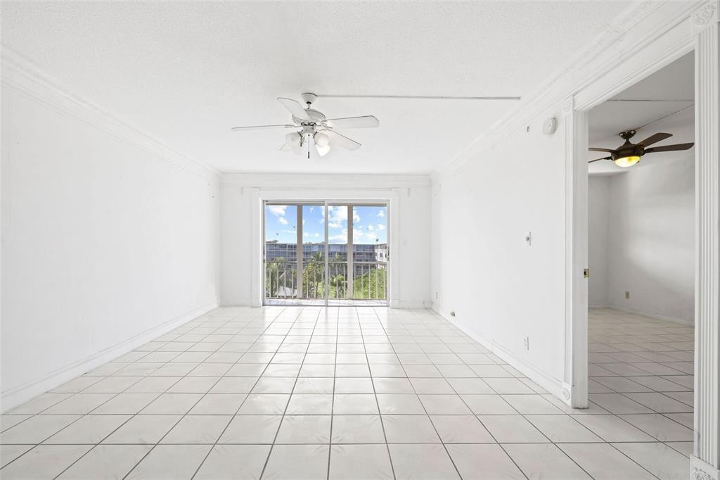 4650 Washington Street, Unit 504 Hollywood, FL 33021 - Photo 11 of 39 Photo 11