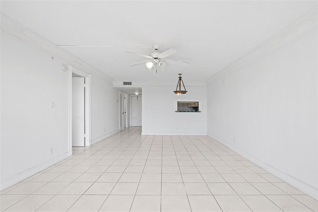 4650 Washington Street, Unit 504 Hollywood, FL 33021 - Photo 12 of 39 Photo 12