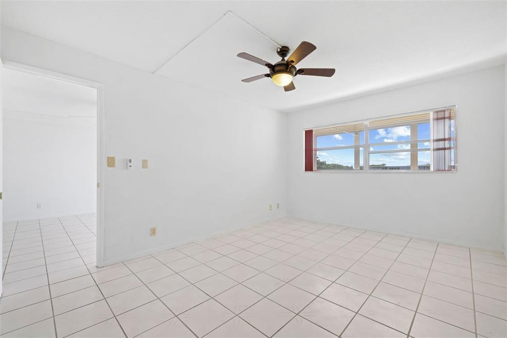 4650 Washington Street, Unit 504 Hollywood, FL 33021 - Photo 18 of 39 Photo 18