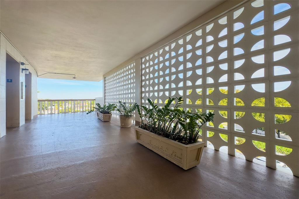 4650 Washington Street, Unit 504 Hollywood, FL 33021 - Photo 25 of 39 Photo 25