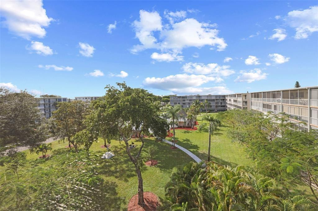 4650 Washington Street, Unit 504 Hollywood, FL 33021 - Photo 28 of 39 Photo 28