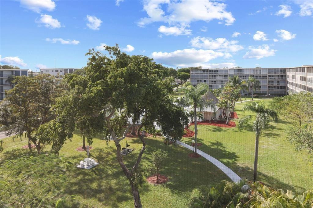 4650 Washington Street, Unit 504 Hollywood, FL 33021 - Photo 32 of 39 Photo 32