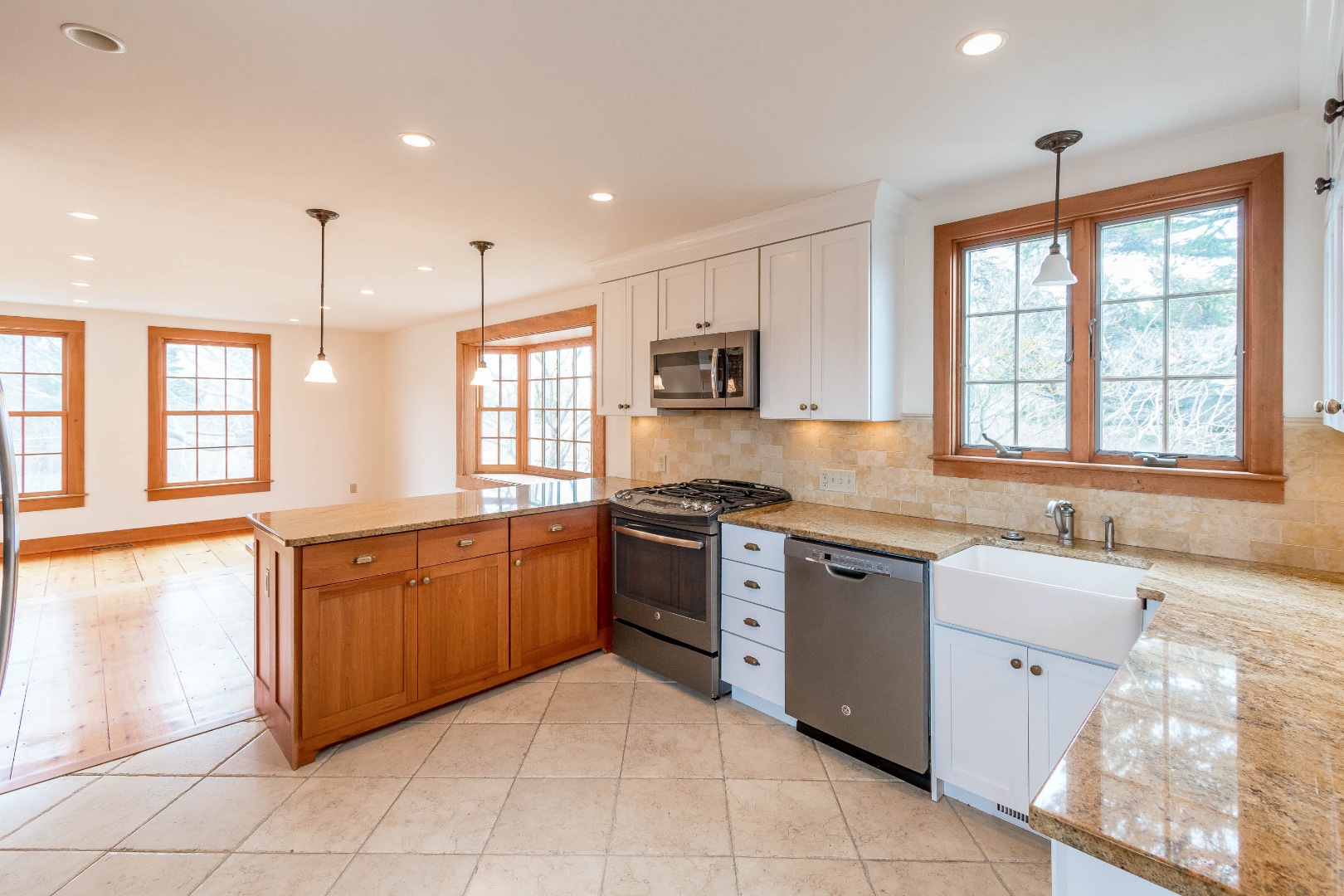 47 Sankaty Road Nantucket, MA 02554 - Photo 13 of 31 Kitchen/Dining Room