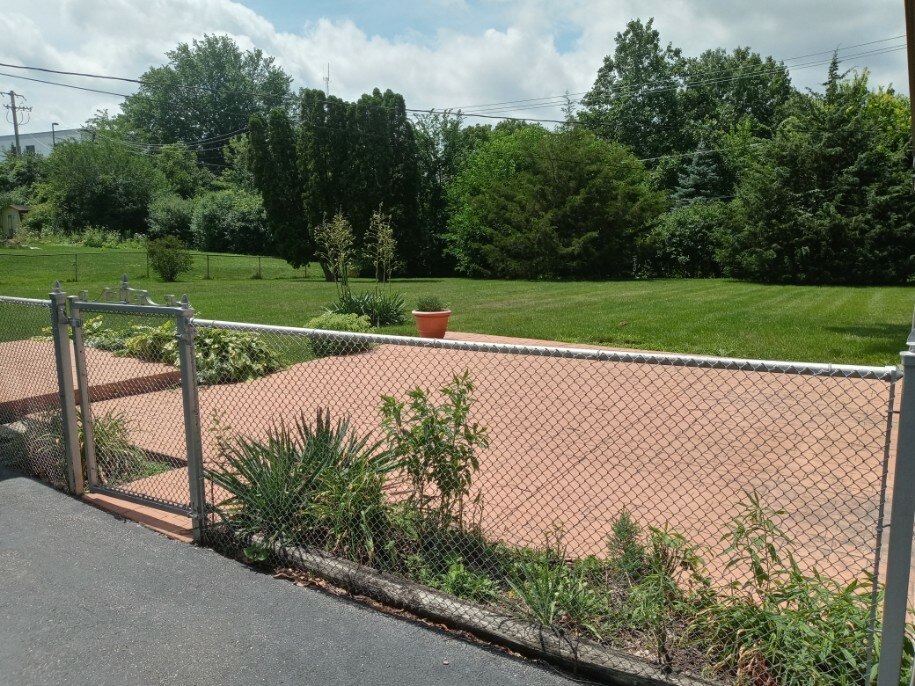 S528 Finley Road Lombard, IL 60148 - Photo 25 of 28 a view of a park with large trees