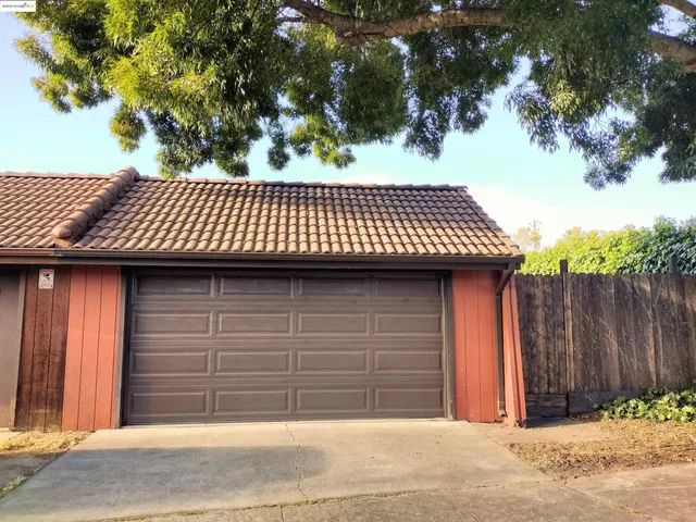 $788,000 | 4240 Adeline Street, Emeryville, CA 94608