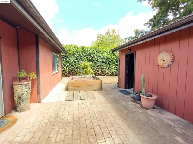 $788,000 | 4240 Adeline Street, Emeryville, CA 94608