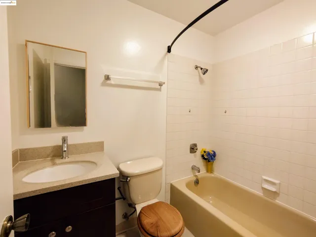 $788,000 | 4240 Adeline Street, Emeryville, CA 94608