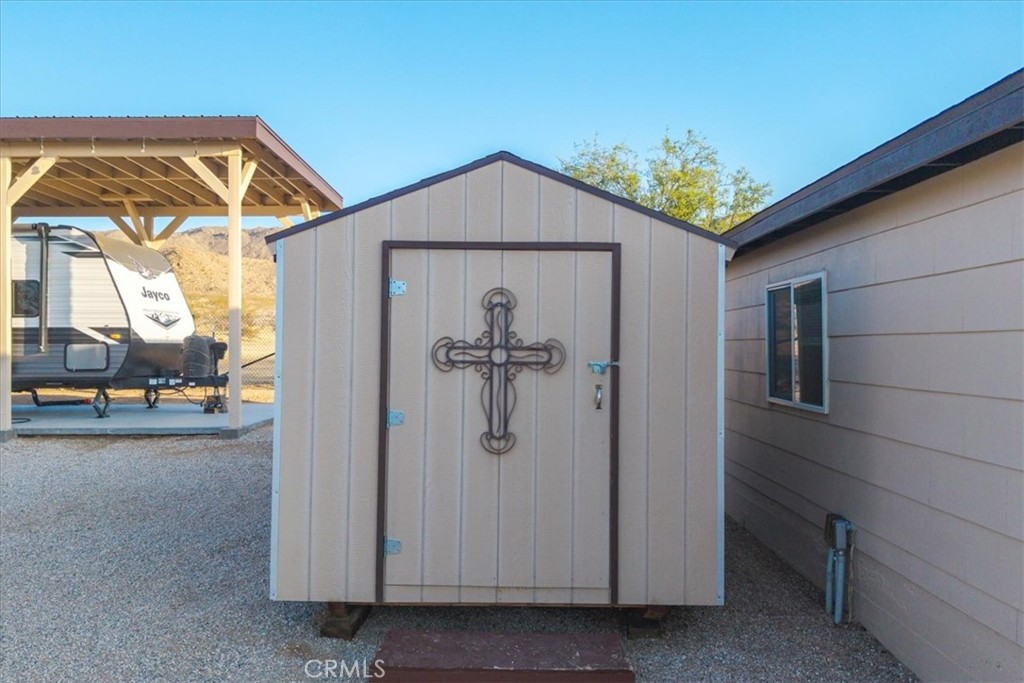 4565 Rock Corral Road Johnson Valley, CA 92285 - Photo 65 of 75