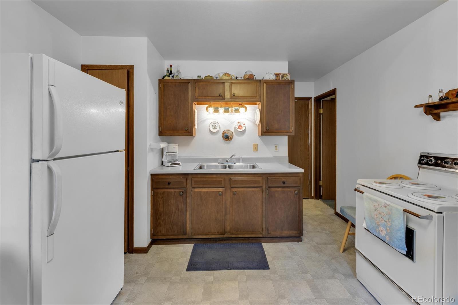 2250 Riverside Drive Lyons, CO 80540 - Photo 12 of 15 Gallery Image 12