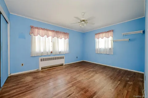 $799,000 | 87 Central Park Road, Plainview, NY 11803